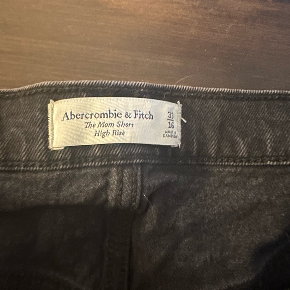 Abercrombie mom shorts - Picture 2 of 2